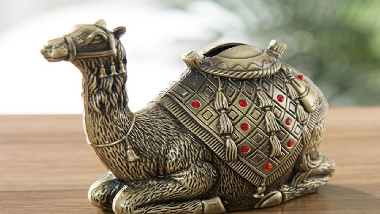 Camel Statue Vastu Tips: Best Direction for Career Growth and Positive Energy