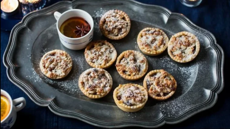 Classic British Mince Pies Recipe