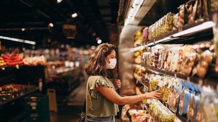 Grocery-Store Tourism