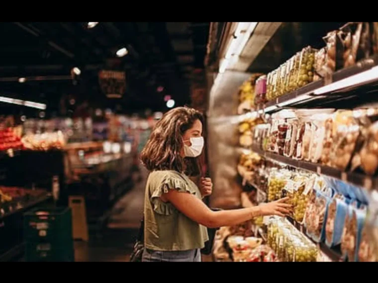 Grocery-Store Tourism