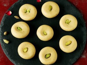 Milk-powder peda