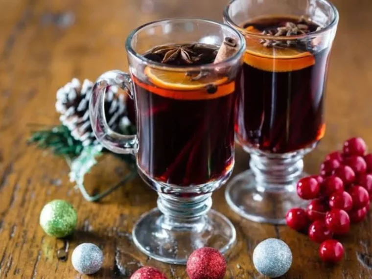 Mulled Wine Recipe for Holiday Parties